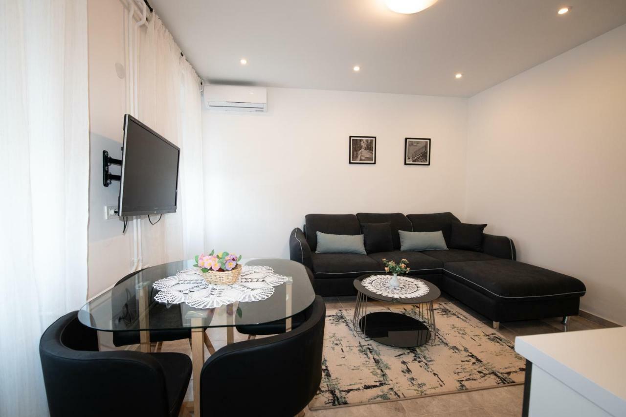 Apartment Emili Opatija Exteriör bild
